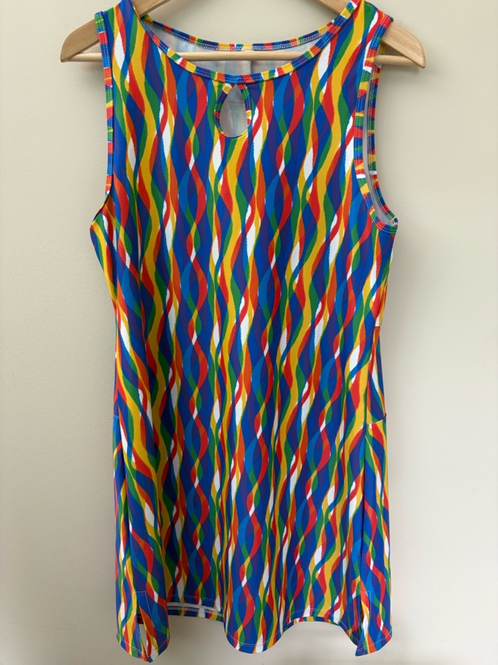 Nuu Muu Ruu Keyhole Athletic Dress Size Large Multicolor Print Sleeveless